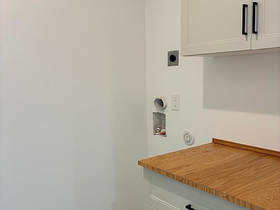 5th image of 2631 Kirby St #2