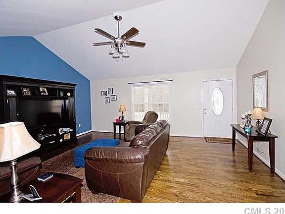 3rd image of 4177 Ore Bank Dr
