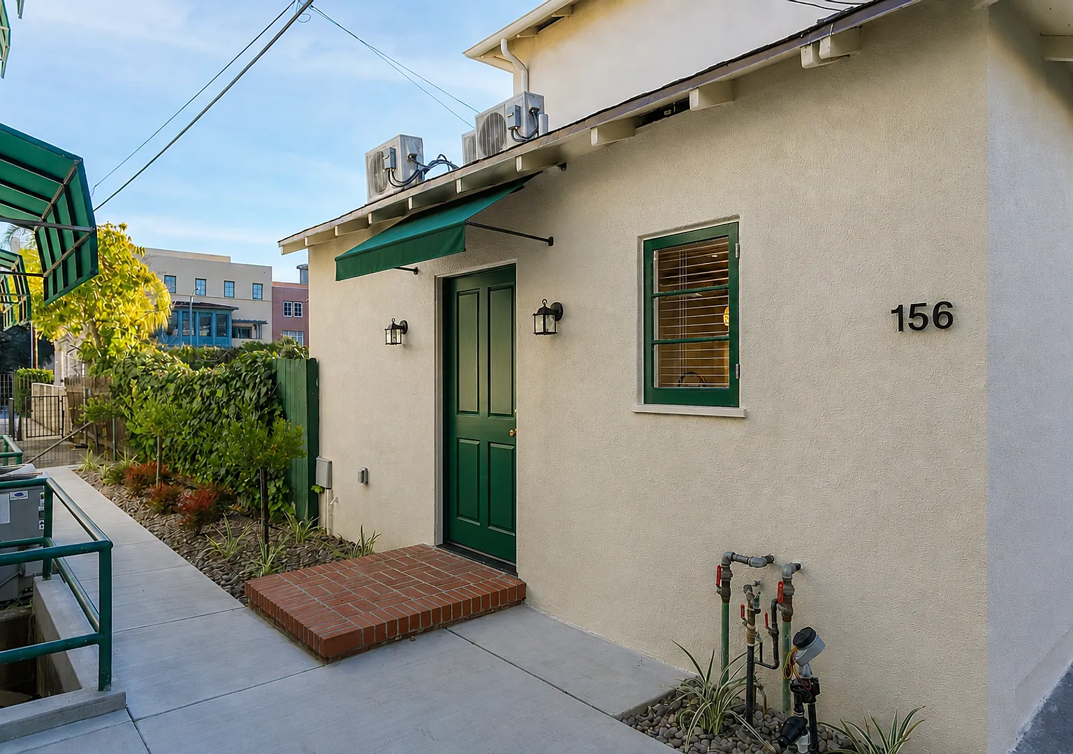 1BR in Prime Pasadena - 92 Walk Score + Parking — Photo 2