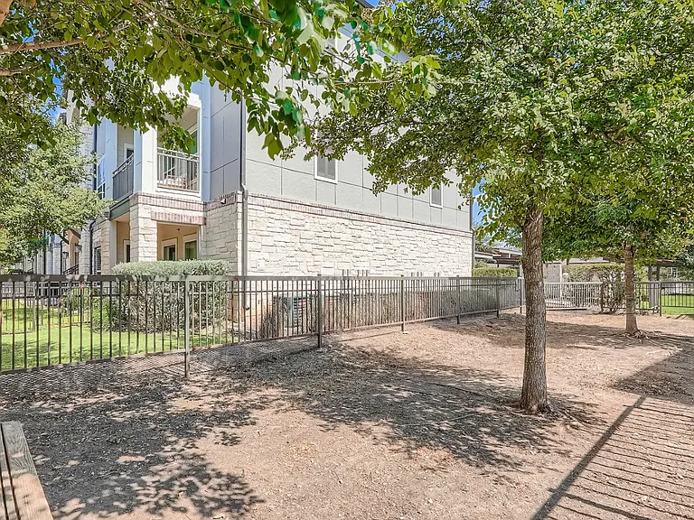 Ventana Plum Creek — Photo 29