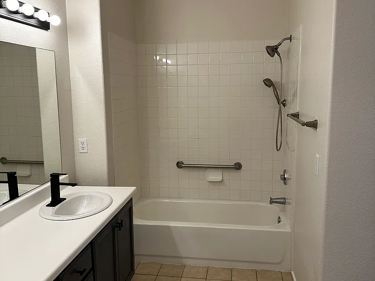 10245 S Maryland Pkwy #1205 — Photo 12