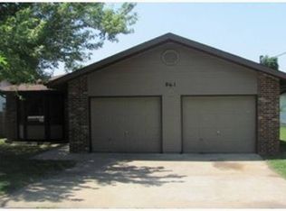 861 S Waco Ave, Springfield, MO 65802