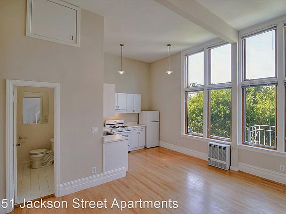 2nd image of 2351 Jackson St APT 4