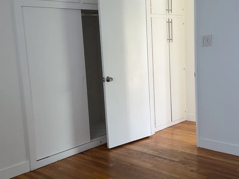1125 Elm Ave #1 — Photo 10