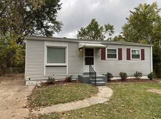 1227 Prigge Ave, Saint Louis, MO 63138