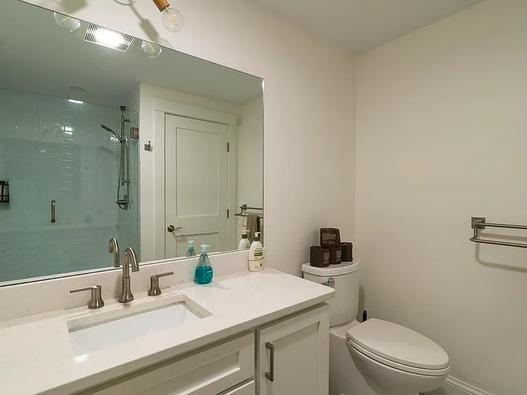 36 Laurel St #1 — Photo 31