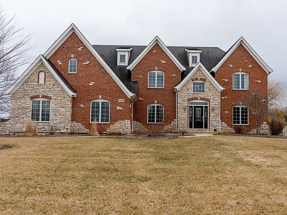 3rd image of 41W269 Hearthstone Ct