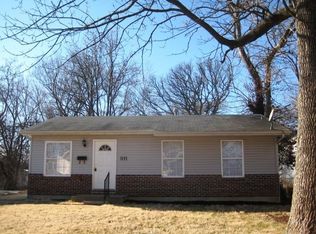 911 N Elm Ave, Saint Louis, MO