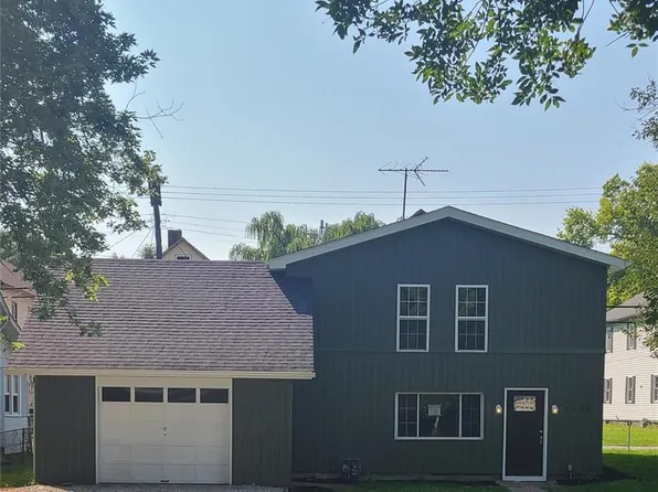 2238 Iowa St, Granite City, IL 62040