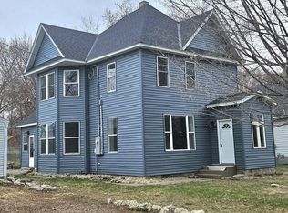 110 Riverside Ave NW, Melrose, MN 56352