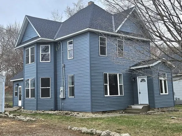 110 Riverside Ave NW, Melrose, MN 56352