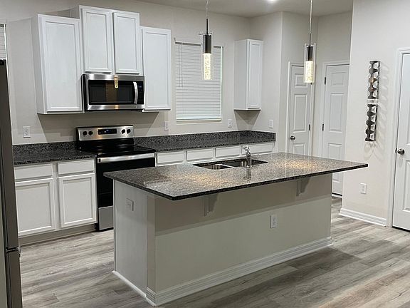 3rd image of 1755 Blissful Dr