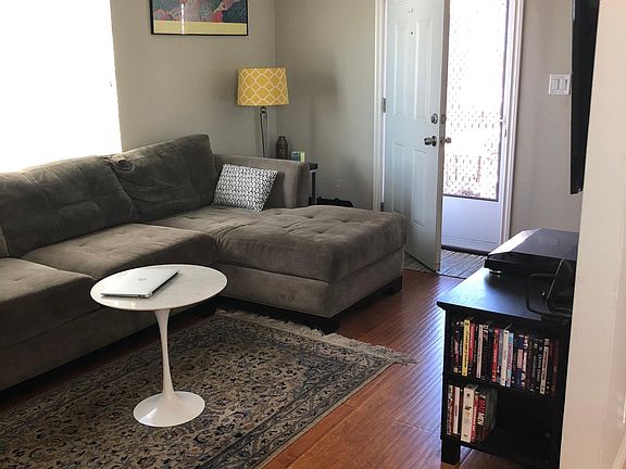 5th image of 2838 Denby Ave
