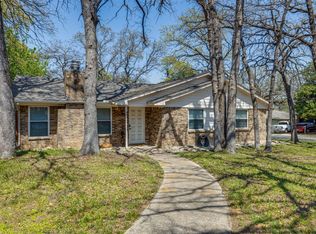 5524 Parliament Dr, Arlington, TX 76017