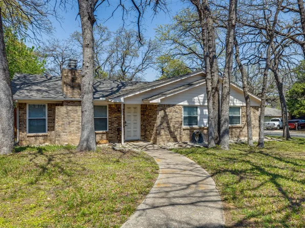 5524 Parliament Dr, Arlington, TX 76017