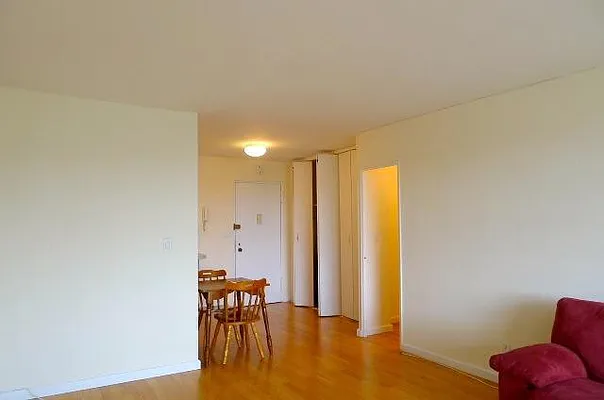 Sold by Robert E. Hill  | media 42