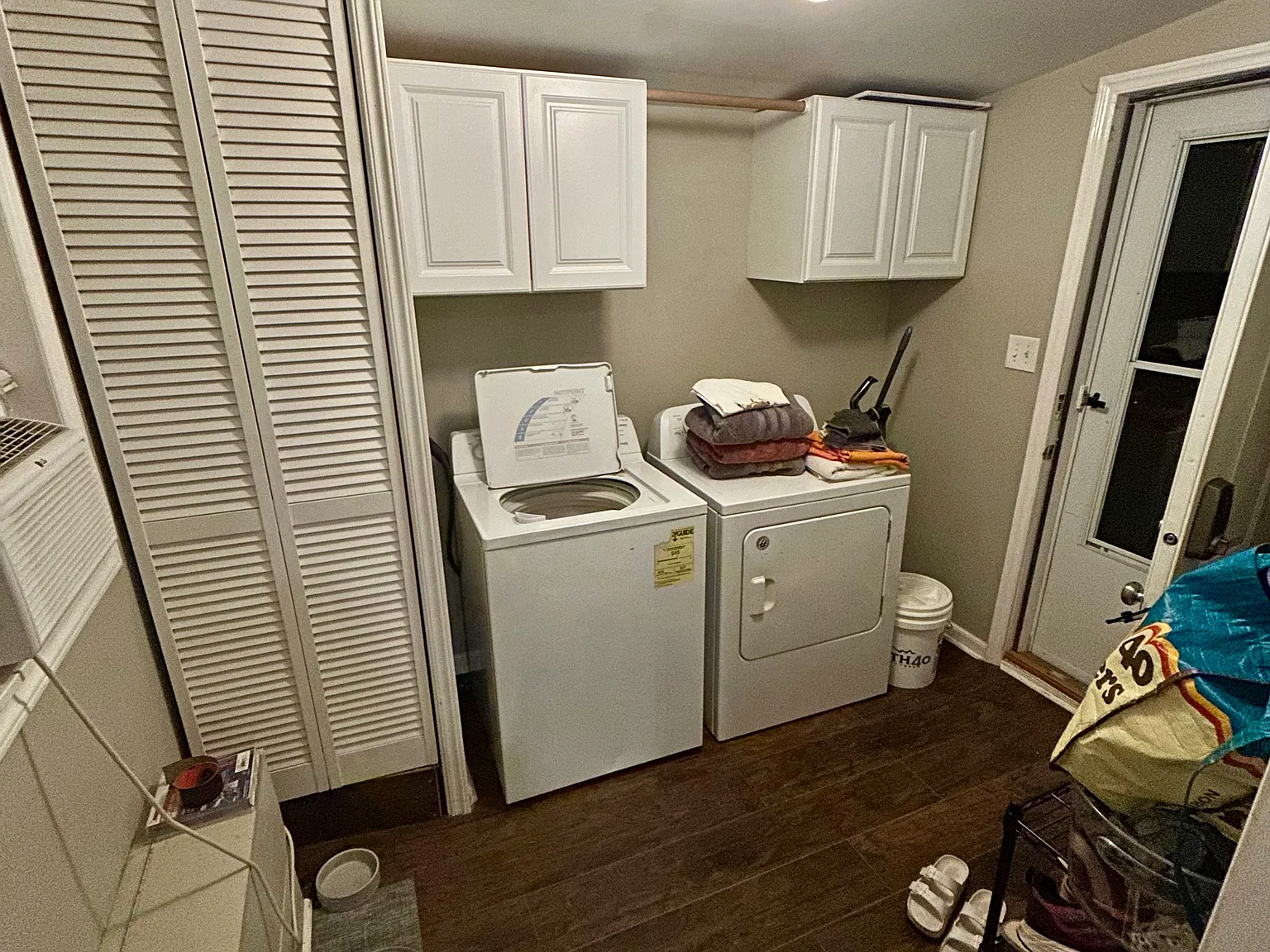 2 bed, 800 sqft, $2,000 — Photo 3