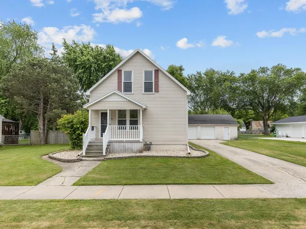 1151 Elmore St, Green Bay, WI 54303