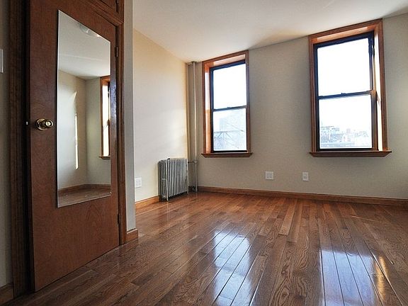 2nd image of 186 1st Ave APT 8