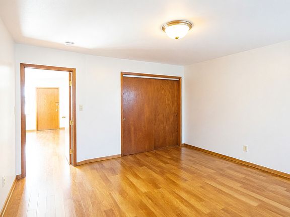 5th image of 4520 River Rd APT Ge
