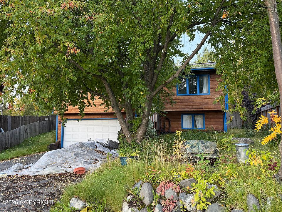 2nd image of 16624 Riddell Cir