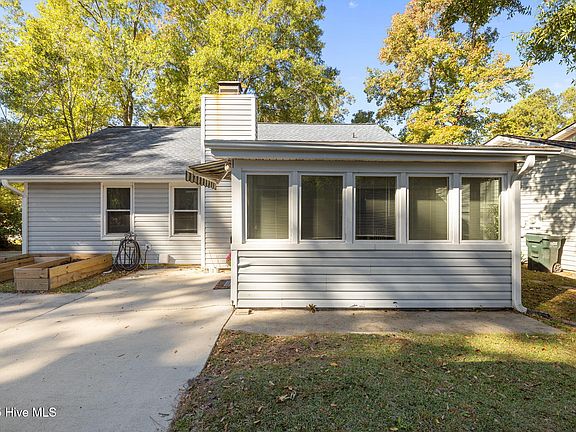 3rd image of 2906 Union Court