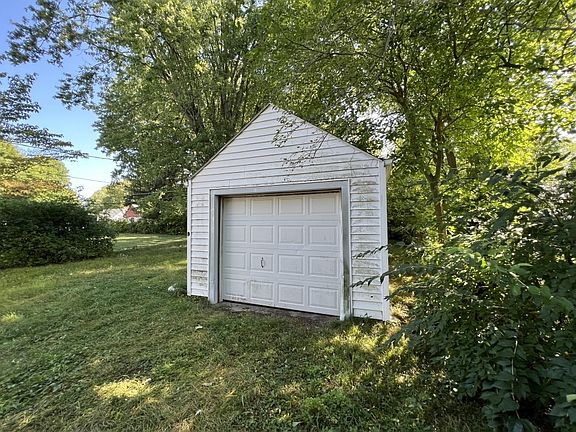 4th image of 1616 Euclid Dr
