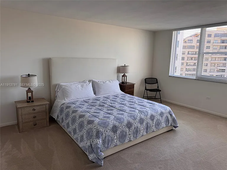 200 Ocean Lane Dr — Photo 8