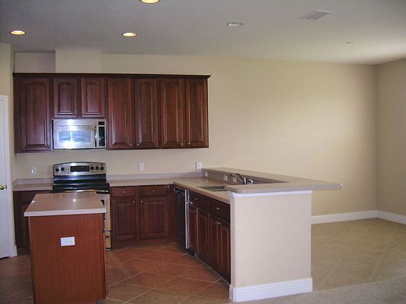Kitchen/Breakfast Nook