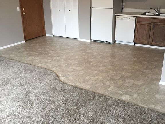 3rd image of 1004 N Union Ave APT 3