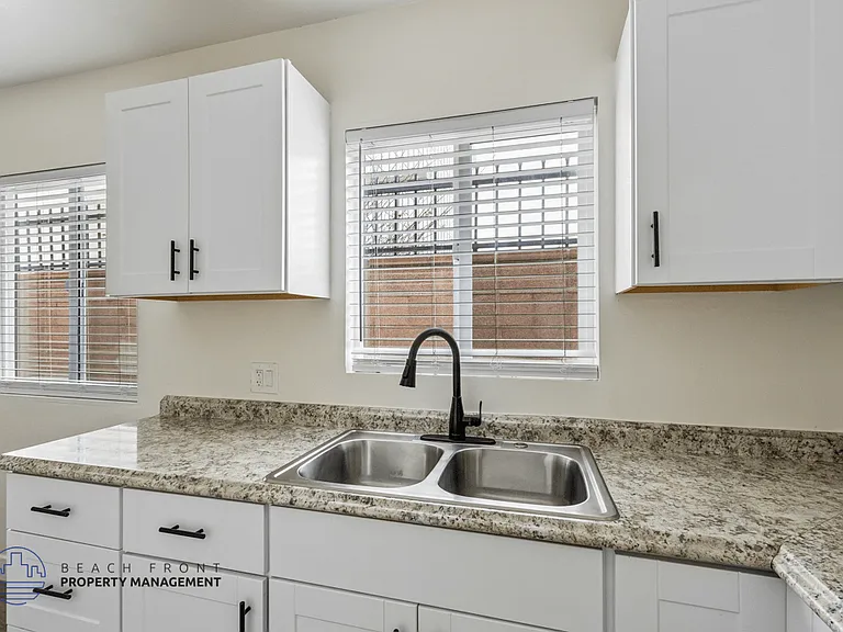 4431-4441 W. 118th St.; 4418-4442 W. 117th St. — Photo 39