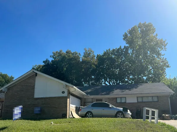 7110 Lakeshore Dr, Rowlett, TX 75089