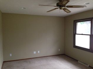 3737 Pelham Ln, Kent, OH 44240