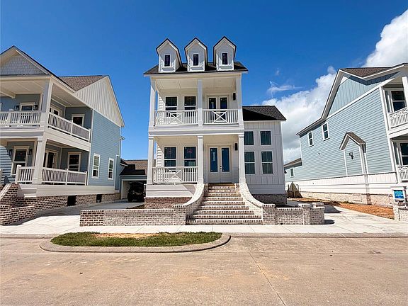 3rd image of 5 Westwind Rd