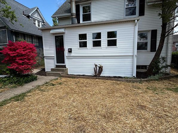 13 Parkway Dr, Coatesville, PA 19320