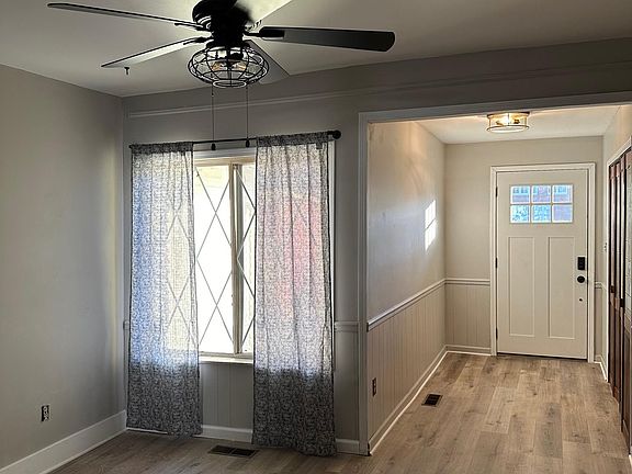 3rd image of 702 Vine St #1