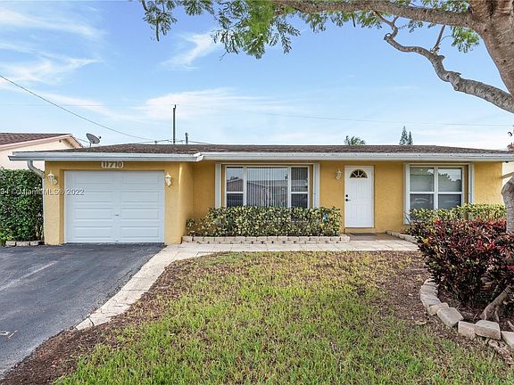 3rd image of 11710 NW 31st Pl