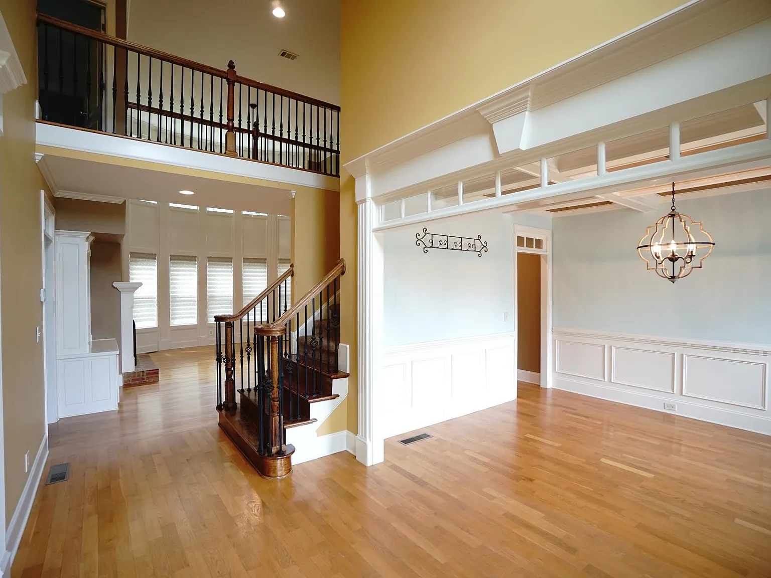 5 bed, 4461 sqft, $3,500 — Photo 3