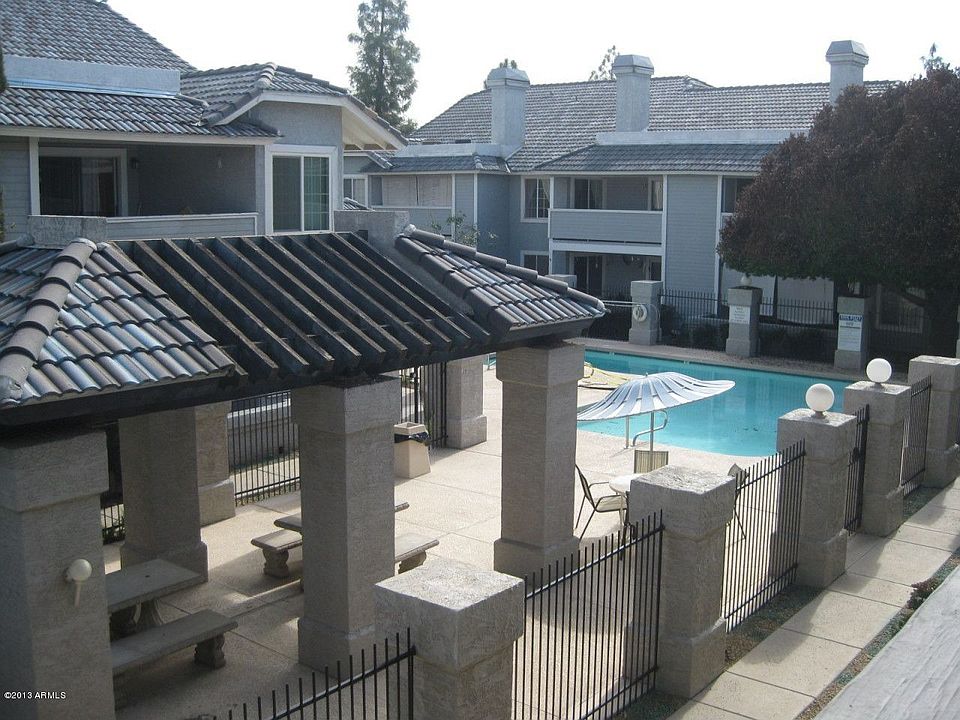 2nd image of 2910 W Marconi Ave Unit 209