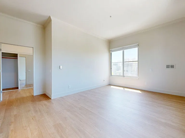 3322 Buchanan St #306 — Photo 8