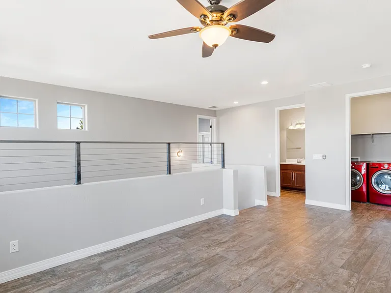 1196 N Waterside Dr — Photo 14