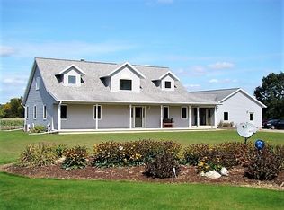 N1126 Neuman Ln, Fremont, WI 54940