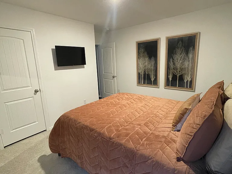 1487 Meadows Dr — Photo 33