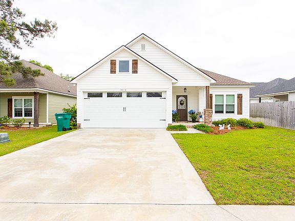 2nd image of 3813 Zaun Cir