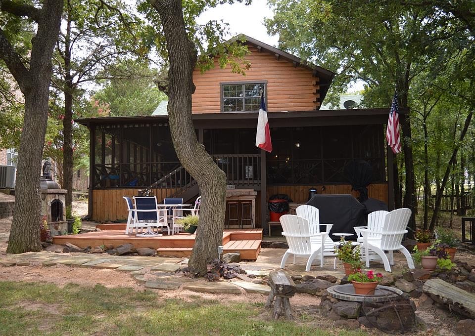 1st image of 212 Kiowa Dr E
