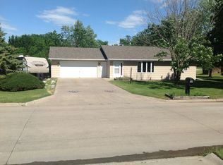 215 S Adair St, Stuart, IA 50250