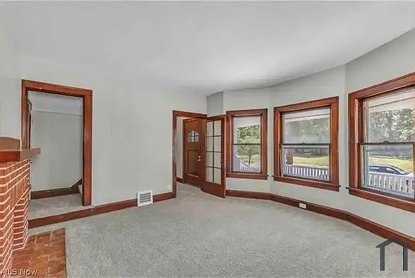 4 bed, 1900 sqft, $1,660 — Photo 2