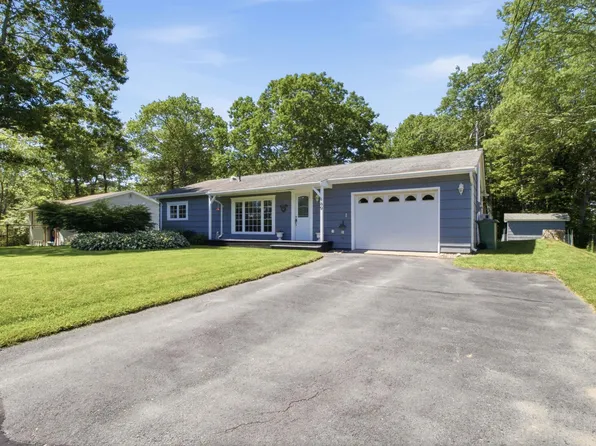 189 Lakeview Rd, Halifax, NS B4C 4C8