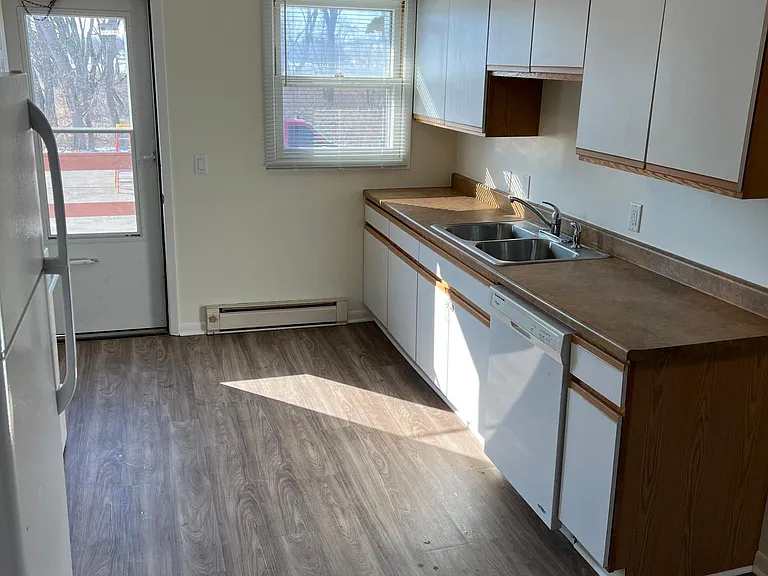 1611 Maness Ct #1 — Photo 3