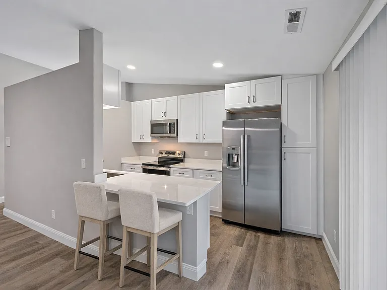 6801 Cheviot Rd #1 — Photo 4